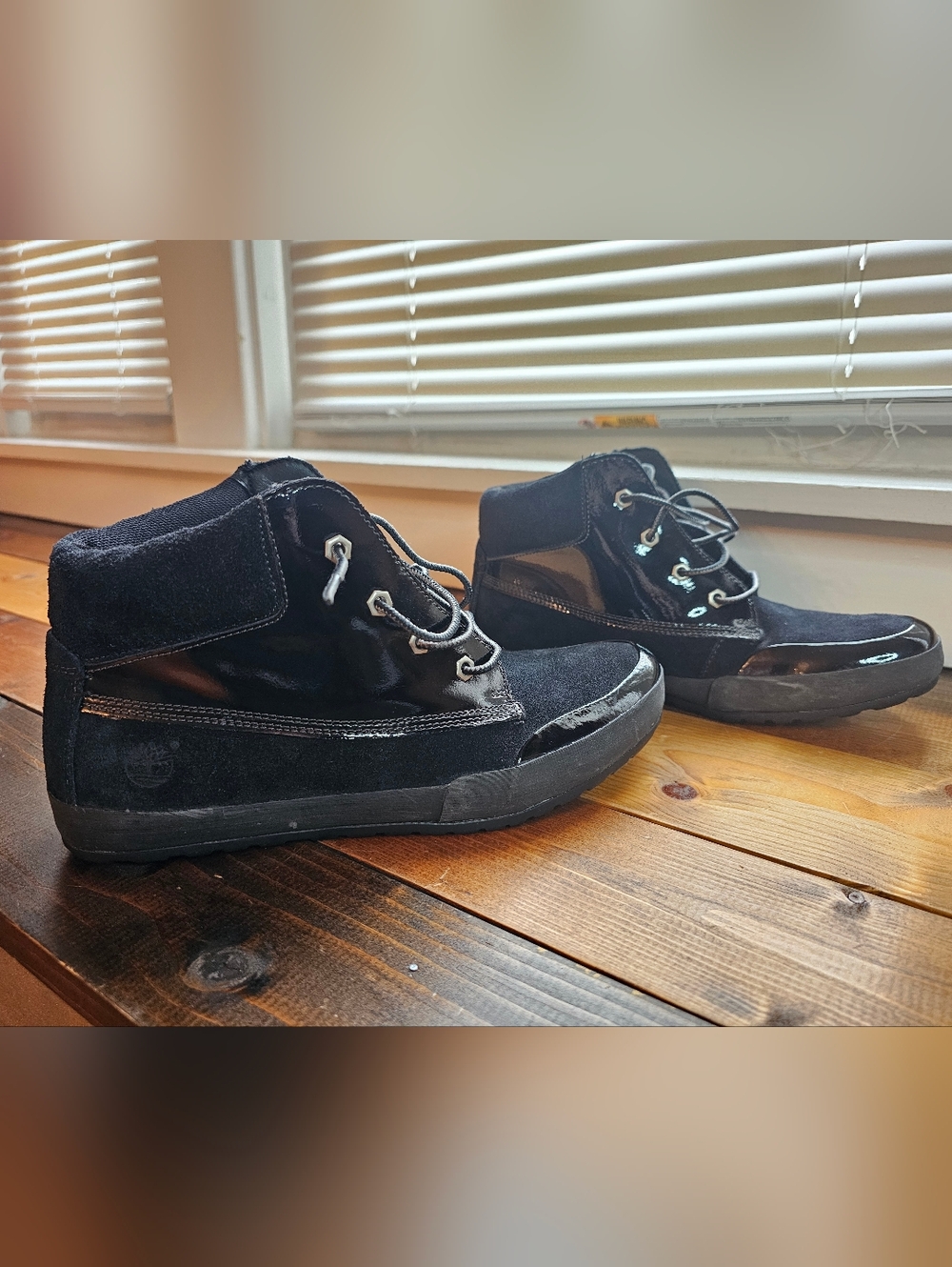 Brand New Never Worn Timberland Black Women's High-Top Leather Sneakers
